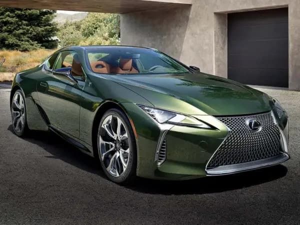 Grand Tourer Lexus LC 500h Tampil Seksi di GIIAS 2025!