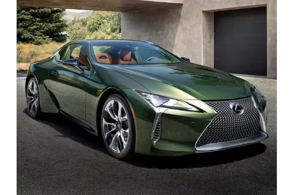 Grand Tourer Lexus LC 500h Tampil Seksi di GIIAS 2025!