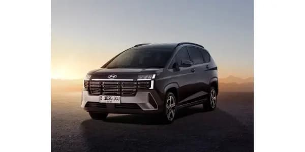 15 Rekomendasi Mobil Keluarga Terbaik, Nyaman & Mewah!