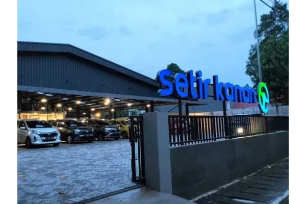 Cari Mobil Bekas di Jawa Barat? Ini Showroom Terpercaya!