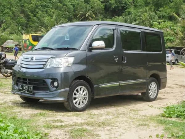 Perbedaan Daihatsu Gran Max vs Luxio, Pilih Mana?