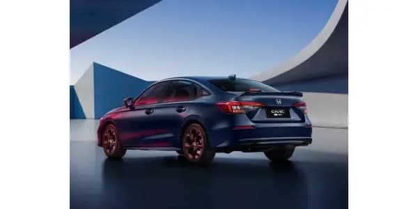 Civic RS e:HEV, Sedan Hybrid Premium Mulai dari 600 Jutaan!