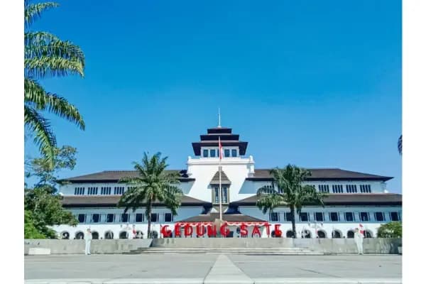 Kredit Mobil Bekas Bandung Tanpa DP, Ini 6 Daftar Unitnya!