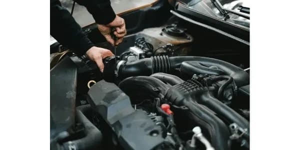 Apa Itu Injeksi Mobil? Kenali Jenis, Cara Kerja, Kelebihan & Tips Perawatannya