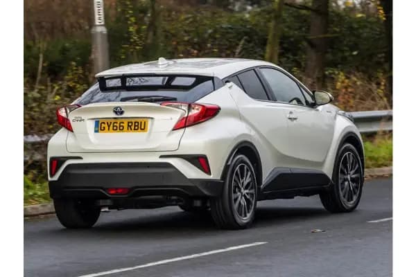 Berapa Pajak Jalan untuk Toyota C-HR? Segini Besarannya