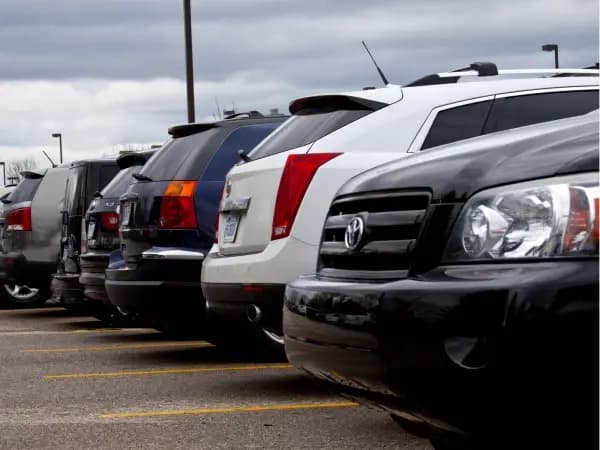 5 Tanda Umum Mobil Butuh Service Segera & Bengkel Alternatifnya!