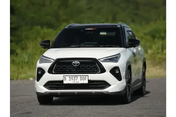 Cari Yaris Cross Bekas di Denpasar? Cek Pilihan Terbaiknya di Setir Kanan!