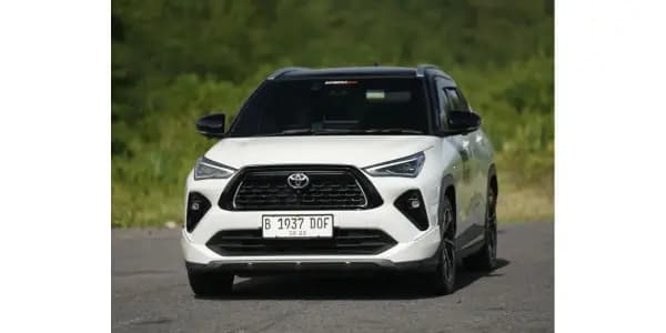 Cari Yaris Cross Bekas di Denpasar? Cek Pilihan Terbaiknya di Setir Kanan!