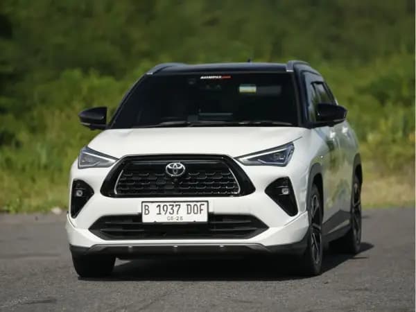 Cari Yaris Cross Bekas di Denpasar? Cek Pilihan Terbaiknya di Setir Kanan!