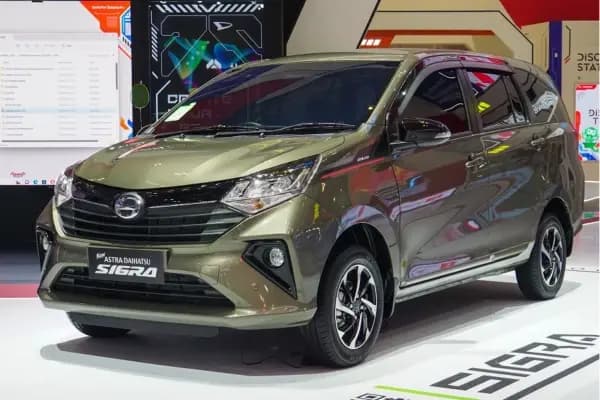 Sigra vs Ayla, Duel Mobil LCGC Andalan Daihatsu!