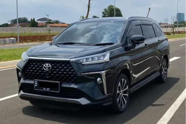 Xpander vs Veloz: Adu Kekuatan MPV Keluarga, Mana yang Cocok?