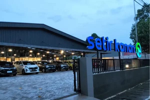 Showroom Mobil Bekas Pontianak Murah & Lengkap di Setir Kanan