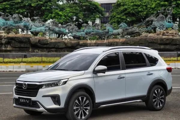 Cek Harga Mobil BRV Bekas Terbaru, Cicilan Mulai 3 Jutaan