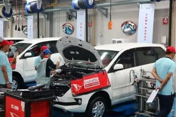 10 Kesalahan Servis Mobil Daihatsu dan Cara Menghindarinya