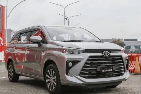 7 Showroom Mobil Bekas Terdekat Jawa Timur, Terpercaya!
