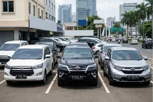Jual Mobil Bekas Jakarta Barat Lengkap! Banyak Pilihan DP 0%