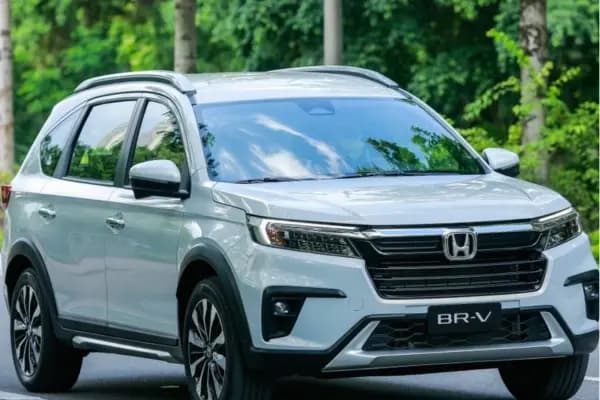 Harga Mobil BR-V Bekas Dibawah 100 Juta? Cek Pilihan Terbaiknya!