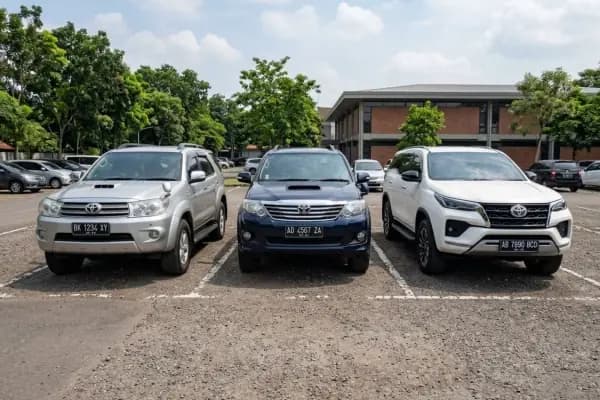 Cari Fortuner Bekas Harga 150 Jutaan? Cek Kreditnya di Setir Kanan!