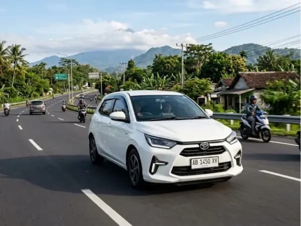 Jual Mobil Bekas KM Rendah DP 0% di Setir Kanan, Cek Kreditnya!