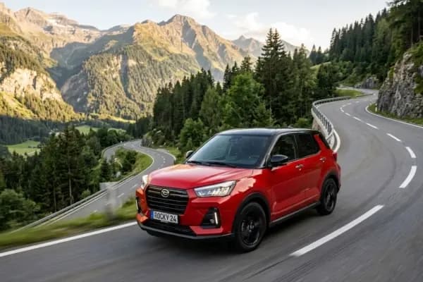Bongkar Kelebihan Mesin Turbo Daihatsu Rocky untuk Libas Tanjakan Curam