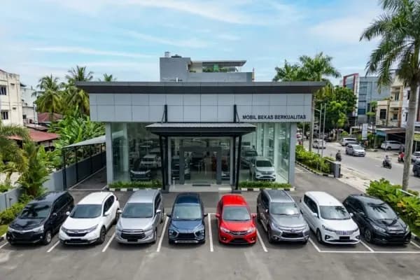 Showroom Mobil Bekas Pekanbaru Terpercaya, Ini Lokasi & Pilihan Unit Nya!