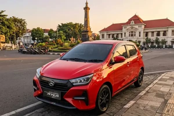 Bawa Pulang Unit Pilihan Ayla Bekas Malang DP 0% di Setir Kanan
