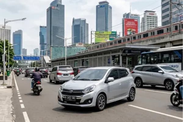 Mobil Bekas Ayla Jakarta, Pilihan Low KM & Garansi Buyback di Setir Kanan
