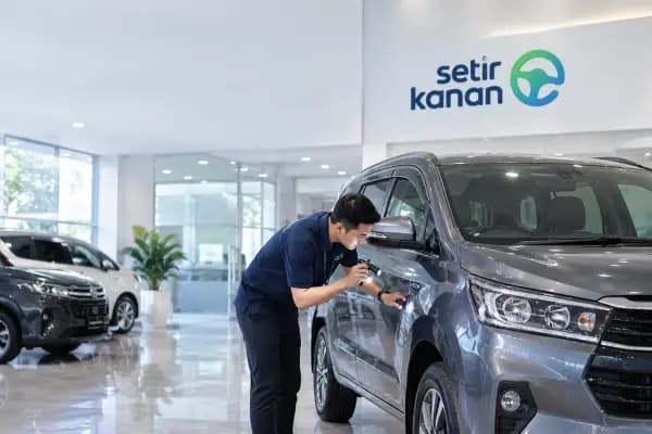 Mobil Bekas di Setir Kanan: Bebas Laka & Banjir, Serta Garansi Mesin 1 Tahun